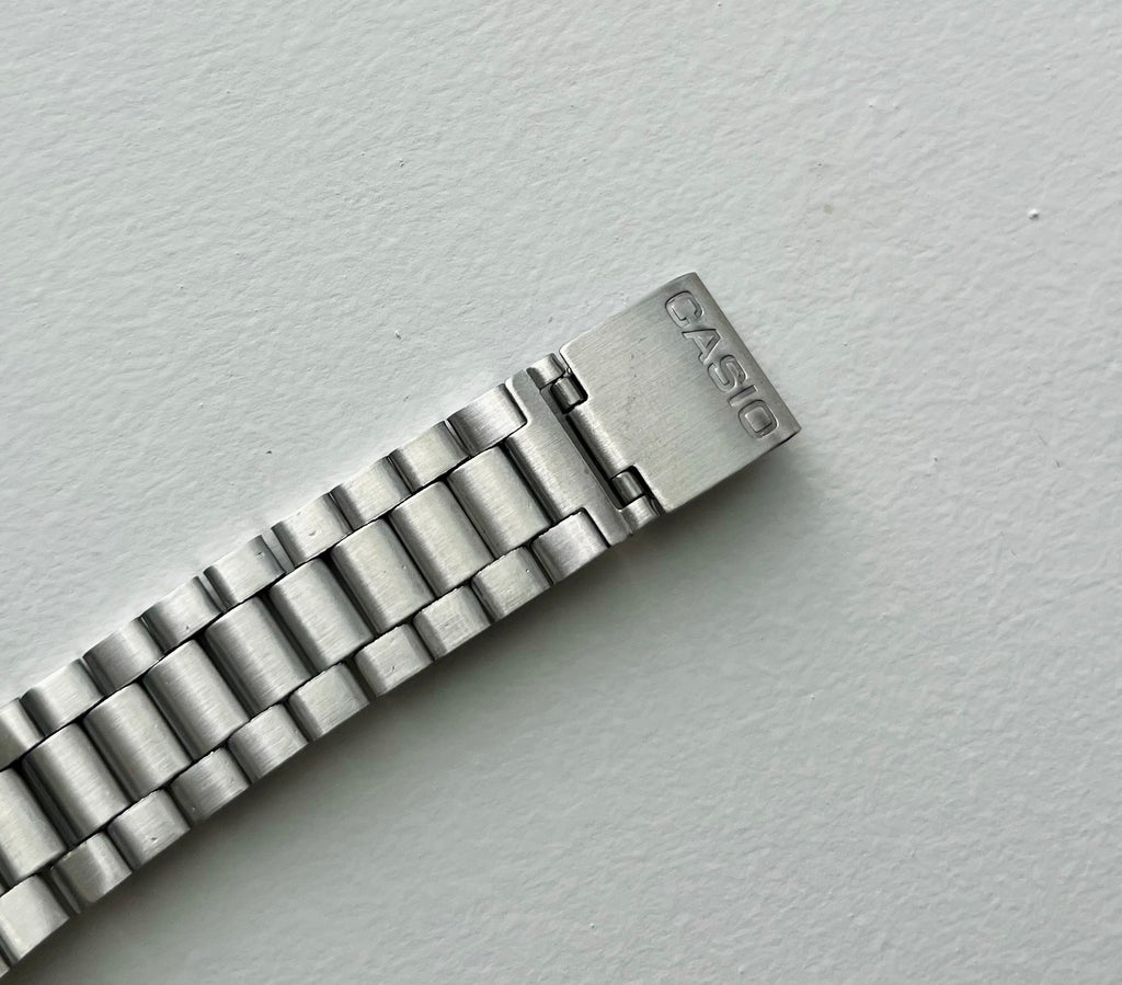 Vintage A168 Unisex Silver