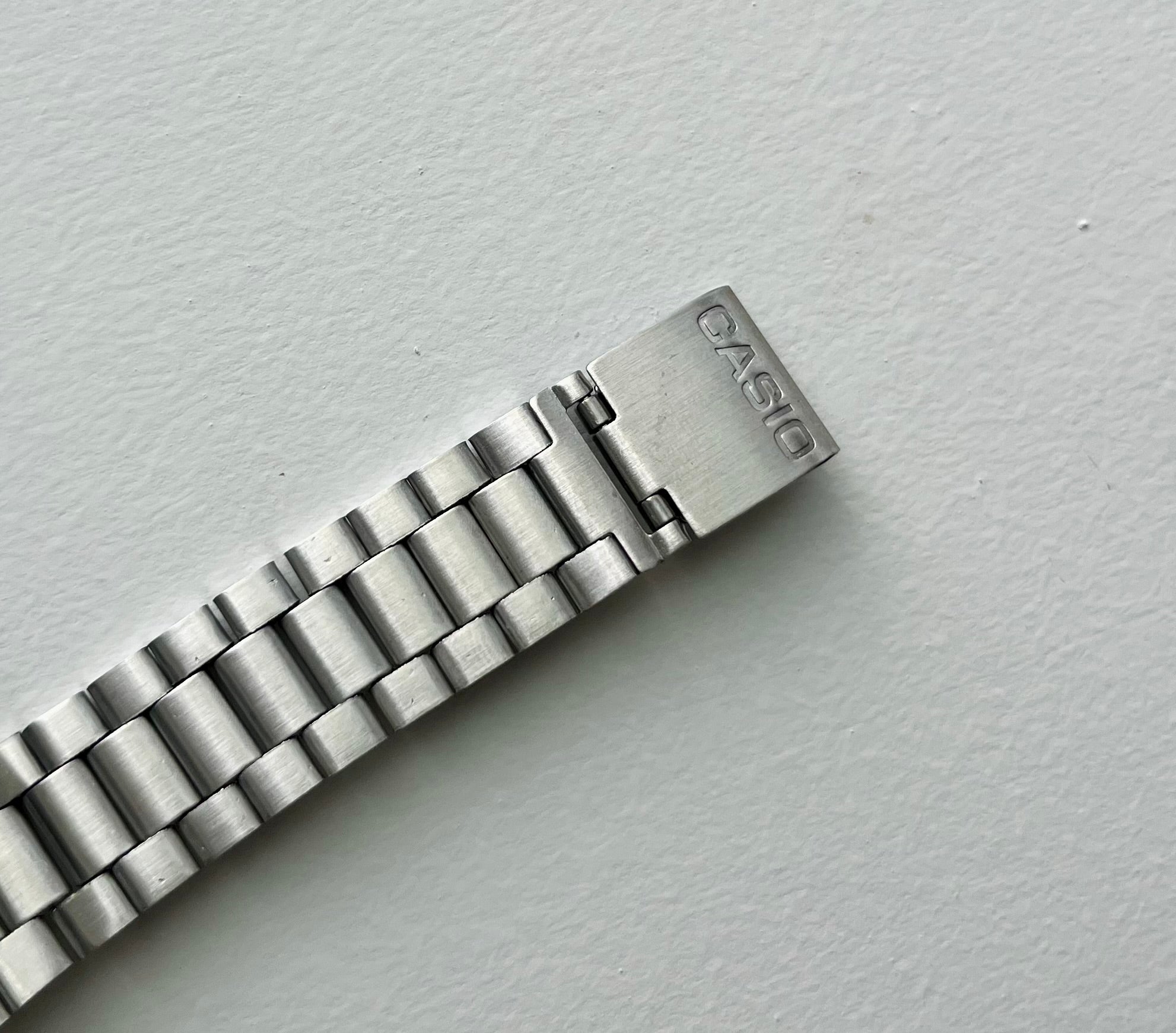 Vintage A168 Unisex Silver