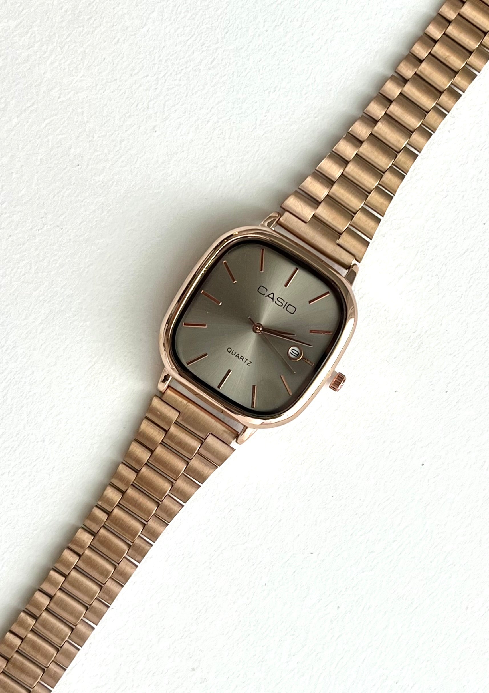 Vintage Classic Rose gold