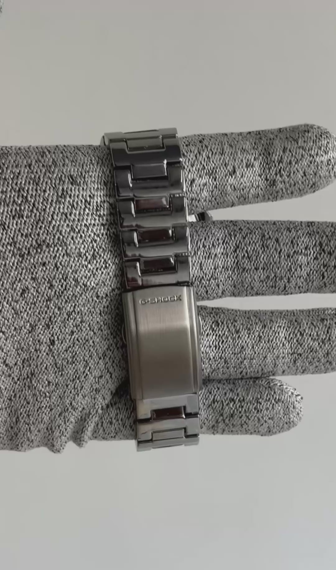 Casio G-Shock GM-2110D-2ADR Analog-Digital White Dial Men (G1613)